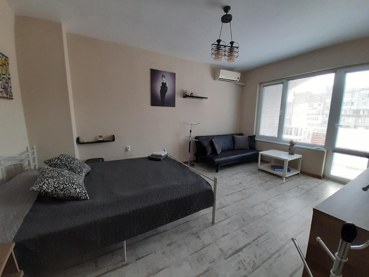 וארנה Lefterov'S Guests Suite מראה חיצוני תמונה