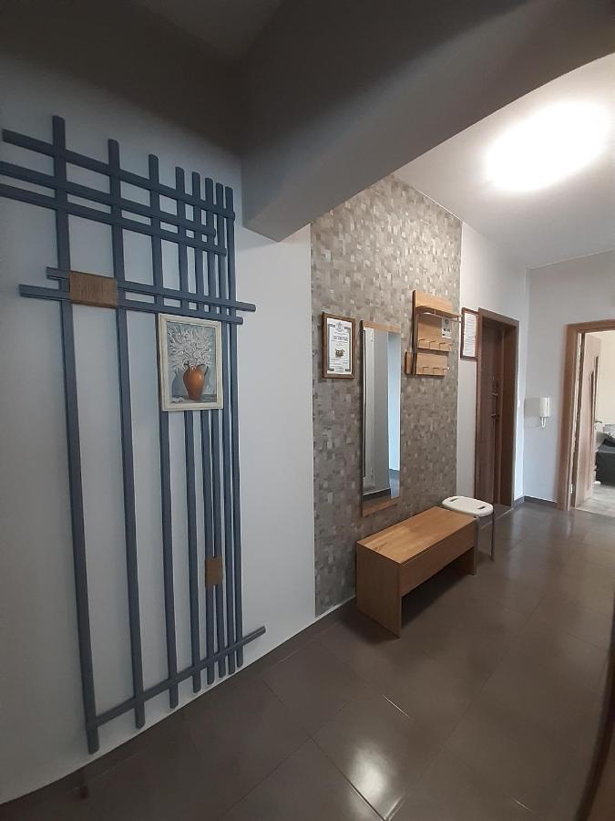 וארנה Lefterov'S Guests Suite מראה חיצוני תמונה